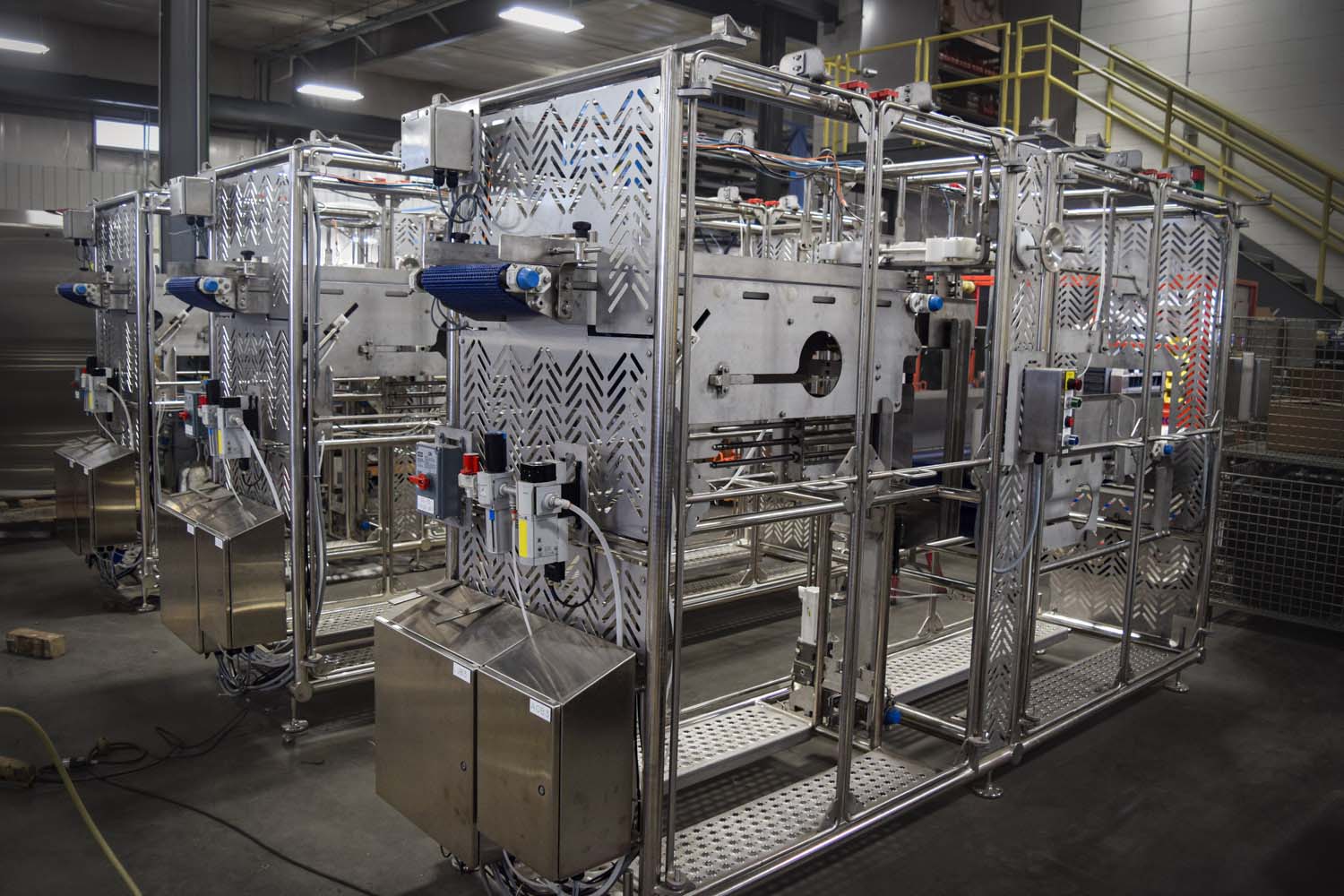 b2. FFM Website Image – Specialty Designed Equipment – 1101_CRUST-STACKER_2g